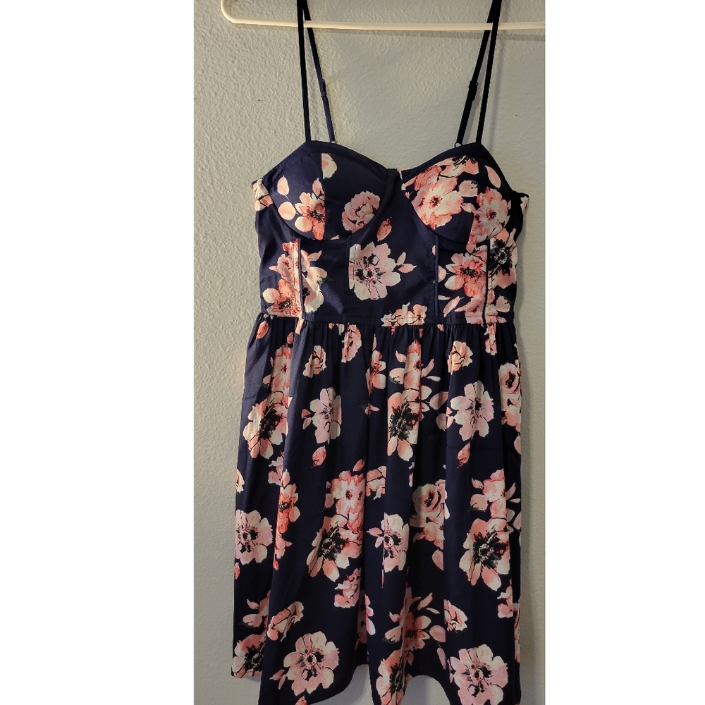 Women dress